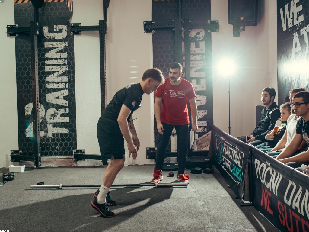 ការកែលំអការប្រកួតរបស់អ្នក